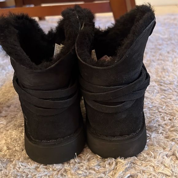 Ugg suide ankle boots size 8 - Picture 6 of 10